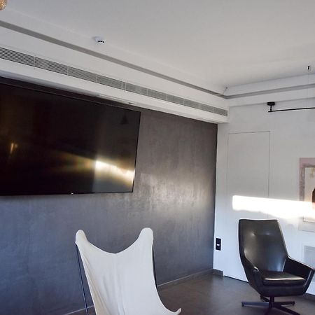 Adonis City Hotel Патра Екстериор снимка