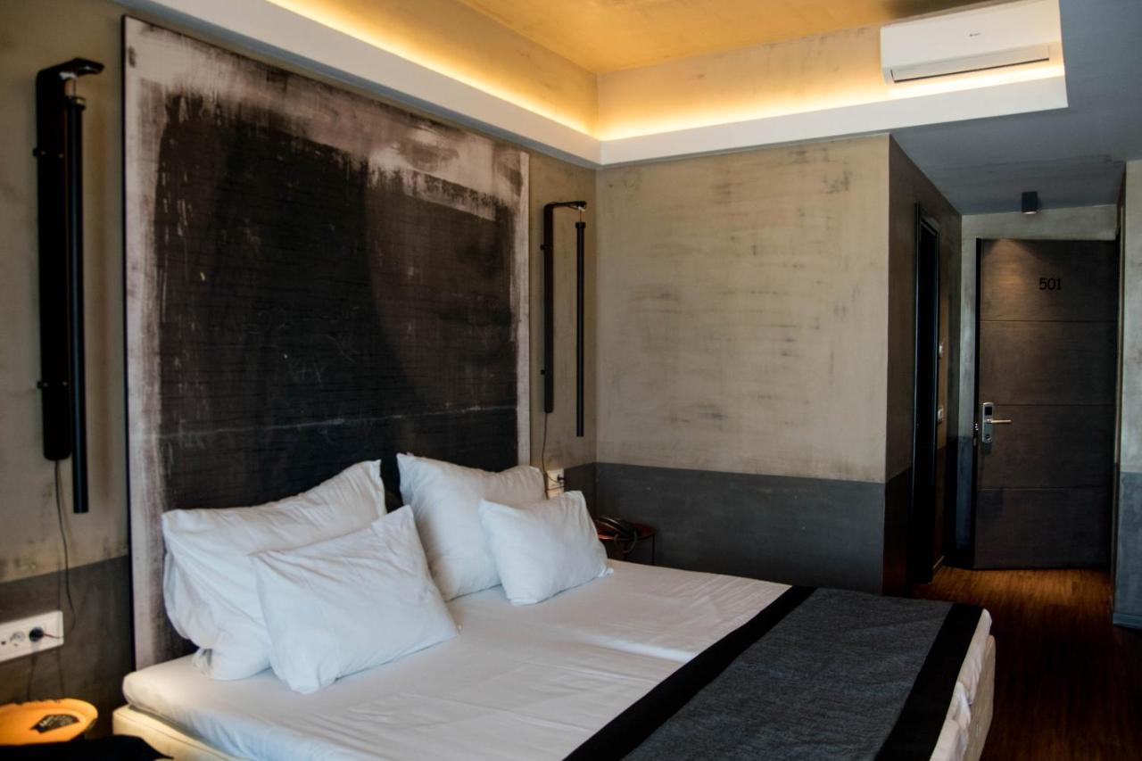 Adonis City Hotel Патра Екстериор снимка