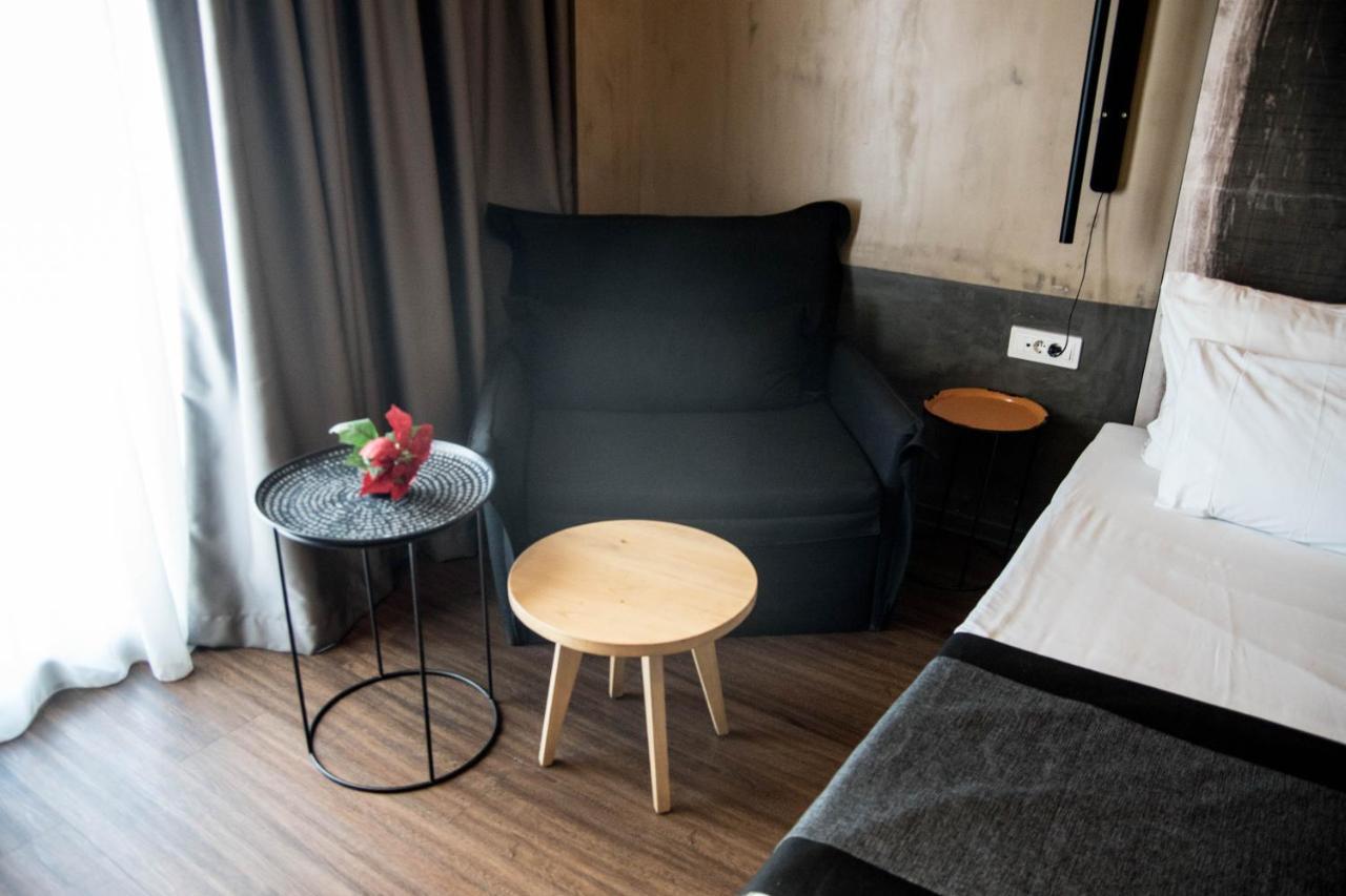 Adonis City Hotel Патра Екстериор снимка